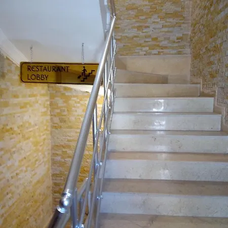 Asmir Hotel 3*
